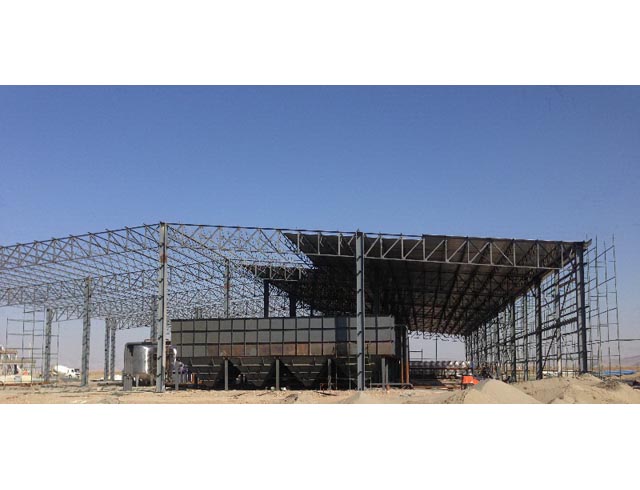 Steel truss structure workshop